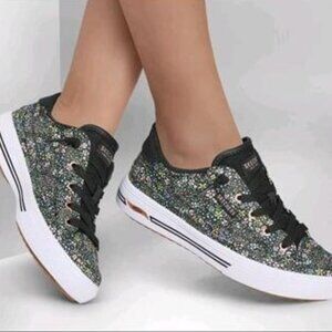 Skechers Woman Arch Fit Arcade Flowa Powa Black - Size 7 - New without box